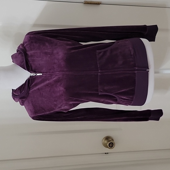 Zenana Outfitters Size L Purple Velour Hoodie, Front Zip, Kangaroo Pocket, GUC - Picture 1 of 10